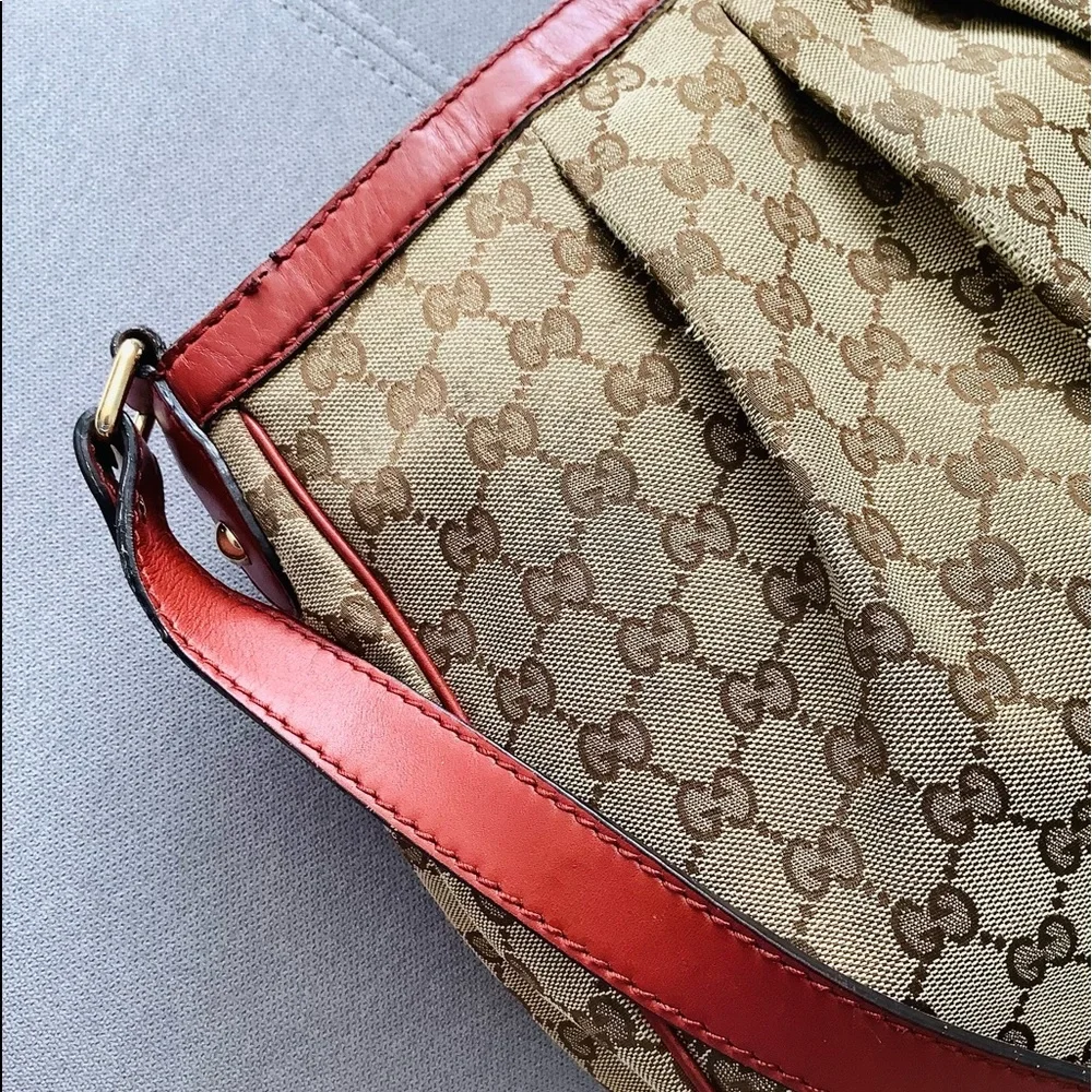 GUCCI canvas GG monogram shoulder bag 🌻 - Picture 14 of 16